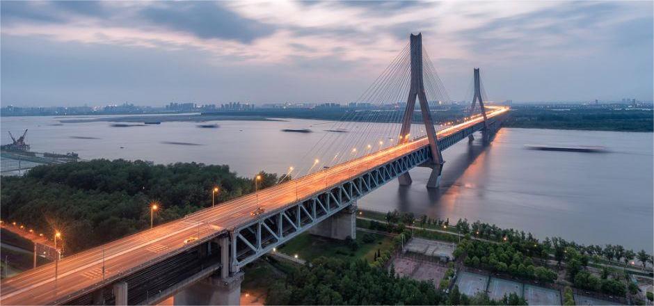 武汉市天兴洲长江大桥项目
